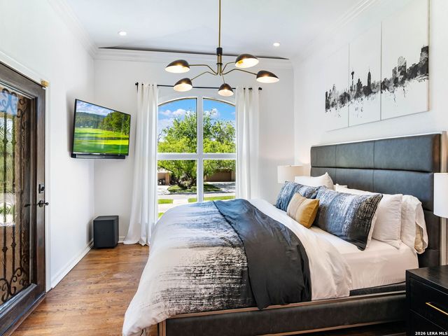 1109 Wiltshire Ave, Terrell Hills, TX 78209