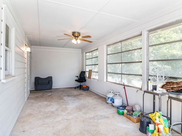 1109 Wiltshire Ave, Terrell Hills, TX 78209