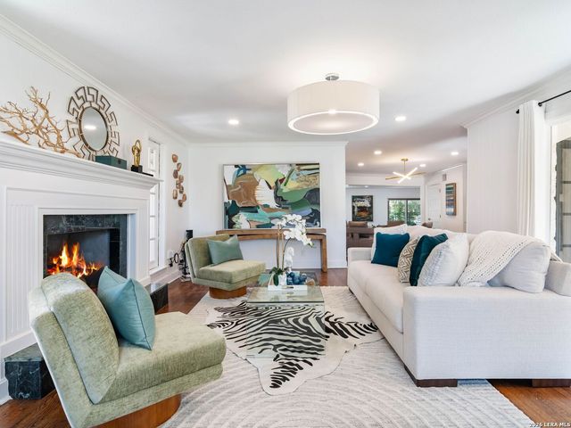 1109 Wiltshire Ave, Terrell Hills, TX 78209