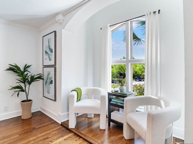 1109 Wiltshire Ave, Terrell Hills, TX 78209