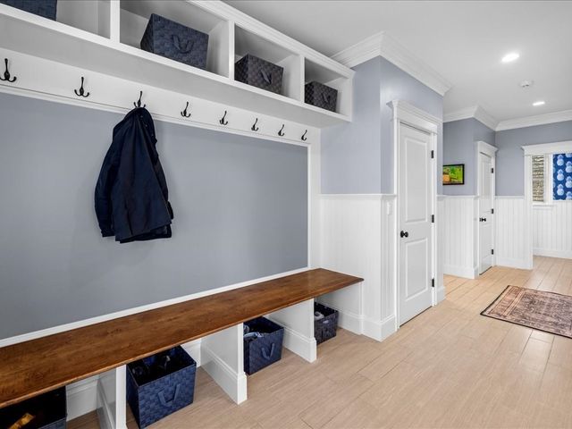 109 Thompson Ave, Westwood, MA 02090