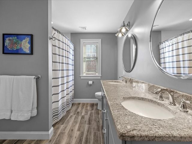 109 Thompson Ave, Westwood, MA 02090