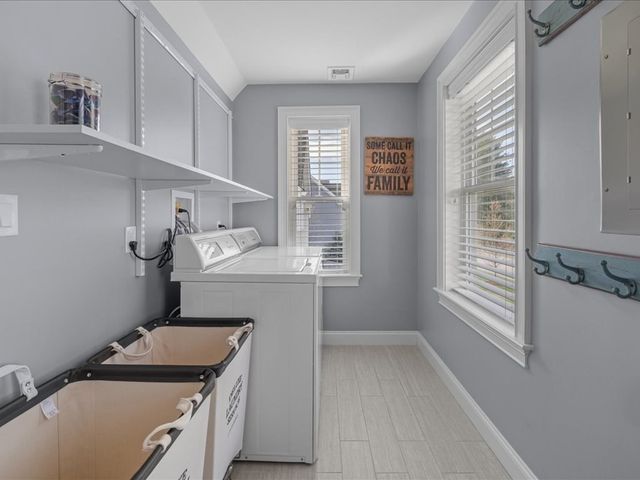 109 Thompson Ave, Westwood, MA 02090