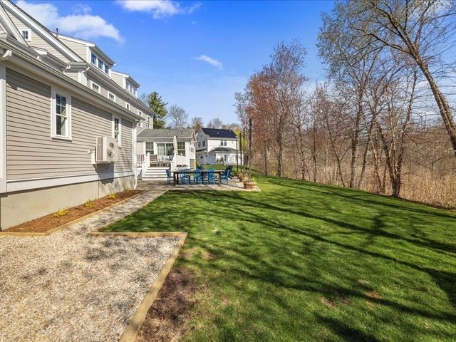 109 Thompson Ave, Westwood, MA 02090