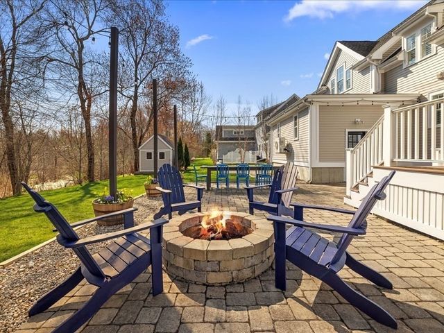 109 Thompson Ave, Westwood, MA 02090