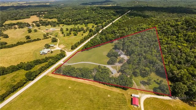 8054 Highway 23 North, Eureka Springs, AR 72631