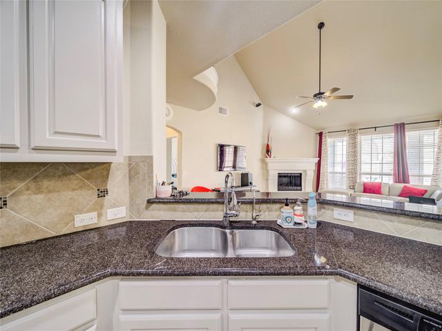 324 Enid Drive, Lewisville, TX 75056