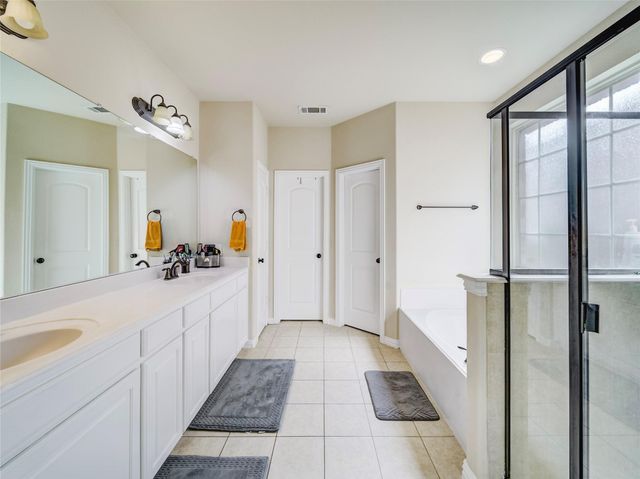 324 Enid Drive, Lewisville, TX 75056