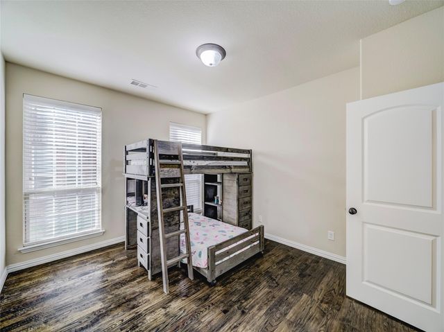 324 Enid Drive, Lewisville, TX 75056