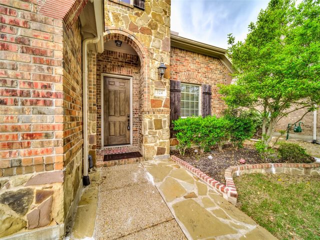 324 Enid Drive, Lewisville, TX 75056