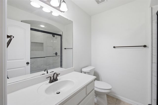 324 Enid Drive, Lewisville, TX 75056