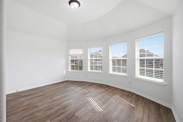 324 Enid Drive, Lewisville, TX 75056