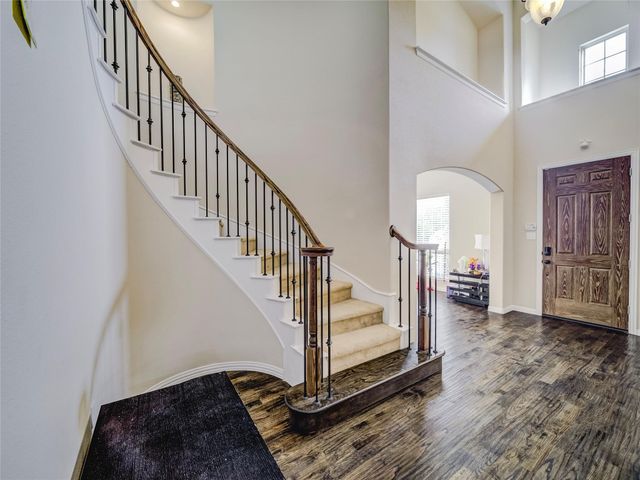 324 Enid Drive, Lewisville, TX 75056