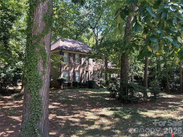 101 Medearis Drive, Charlotte, NC 28211