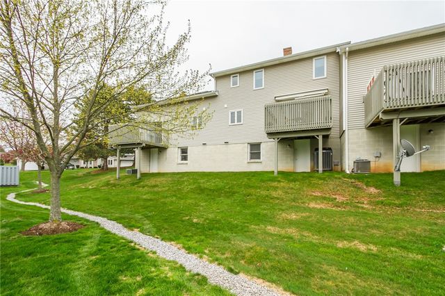 15 Nouveau Place, Perinton, NY 14450
