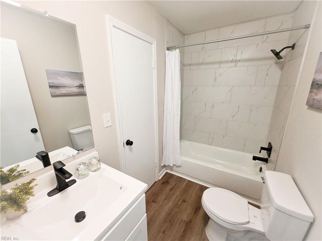 443 Hill Meadow DR, Virginia Beach, VA 23454