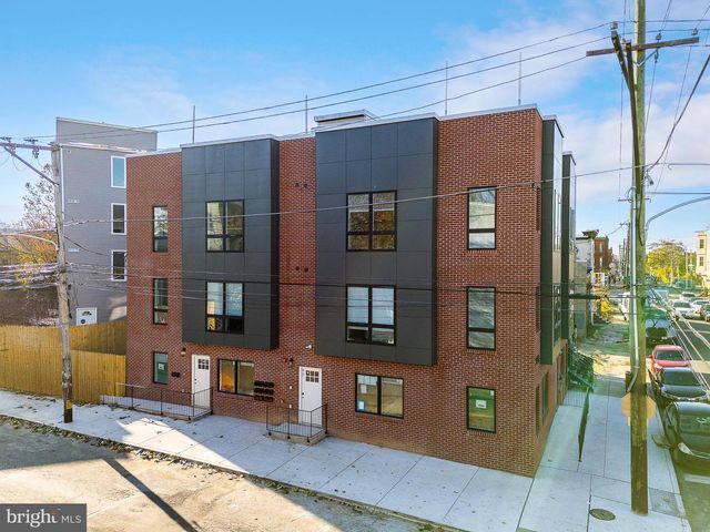 2400 W MONTGOMERY AVE, Philadelphia, PA 19121