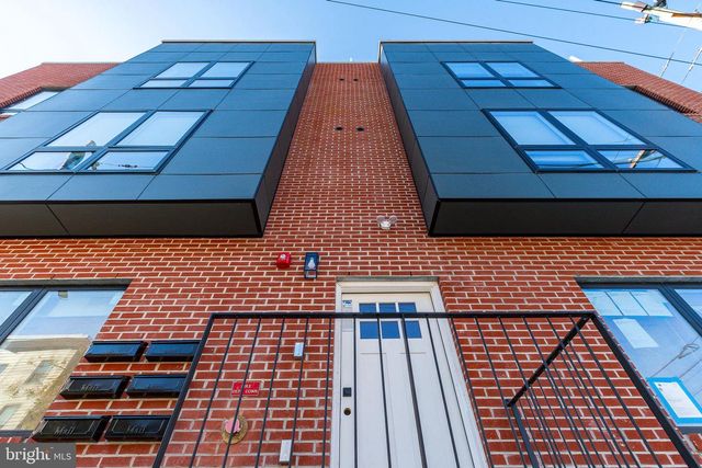 2400 W MONTGOMERY AVE, Philadelphia, PA 19121