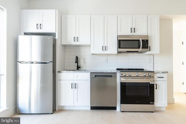 2400 W MONTGOMERY AVE, Philadelphia, PA 19121