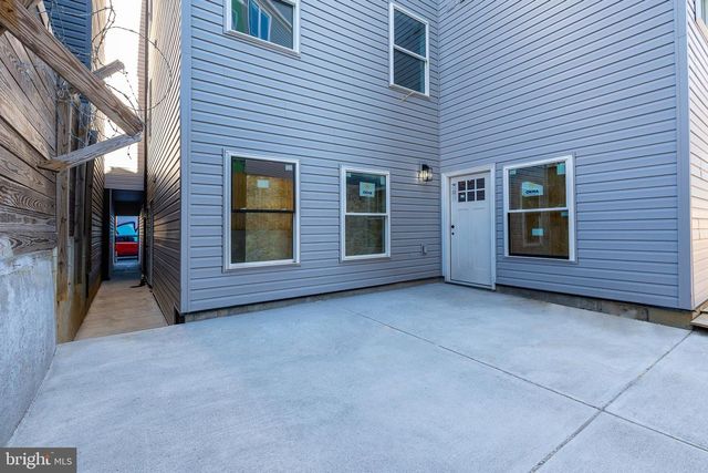 2400 W MONTGOMERY AVE, Philadelphia, PA 19121