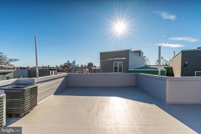 2400 W MONTGOMERY AVE, Philadelphia, PA 19121