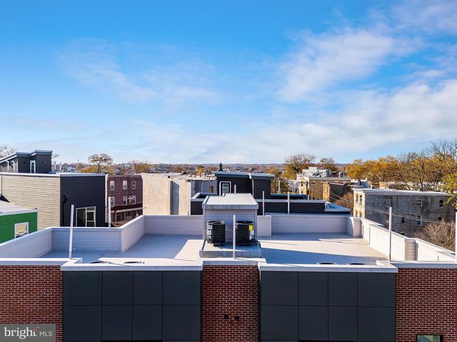 2400 W MONTGOMERY AVE, Philadelphia, PA 19121