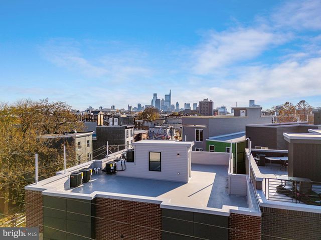 2400 W MONTGOMERY AVE, Philadelphia, PA 19121