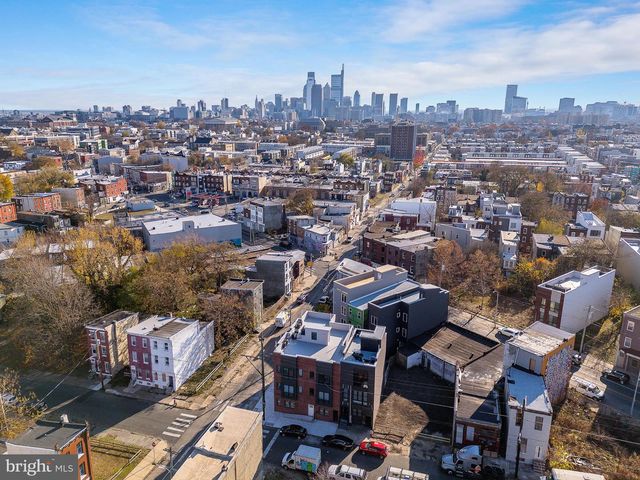 2400 W MONTGOMERY AVE, Philadelphia, PA 19121