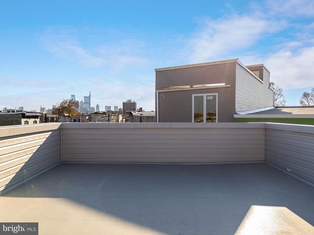 2400 W MONTGOMERY AVE, Philadelphia, PA 19121
