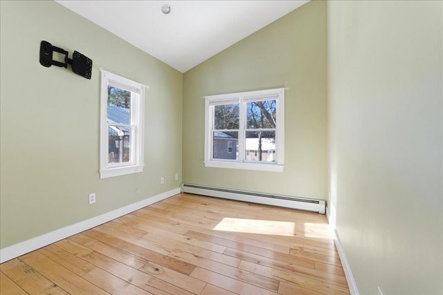 7 Swamp Rd, Plymouth, MA 02360