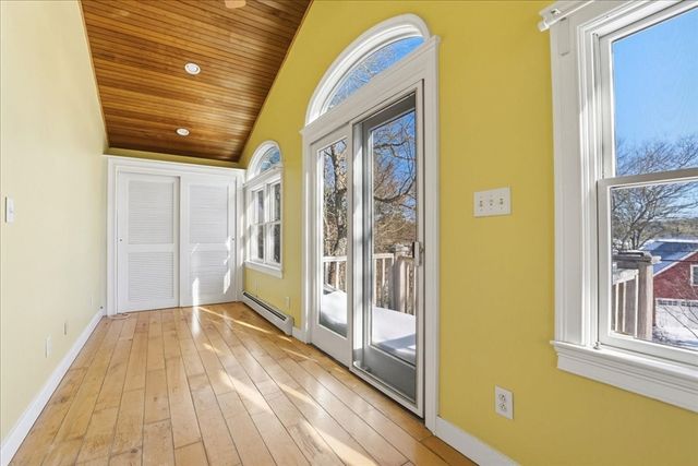 7 Swamp Rd, Plymouth, MA 02360