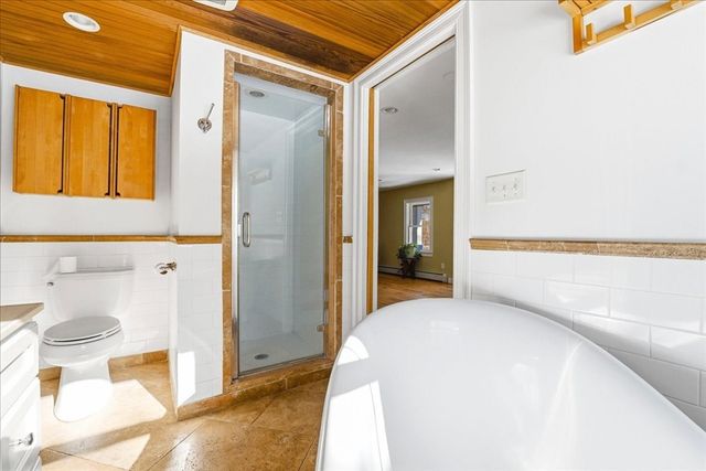 7 Swamp Rd, Plymouth, MA 02360