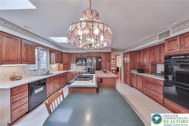 4102 Kilmer Avenue, Allentown City, PA 18104