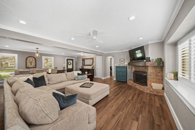 330 Bayou View Drive, Seabrook, TX 77586