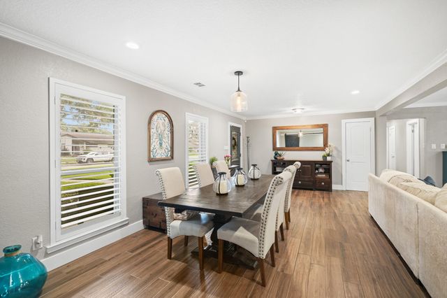 330 Bayou View Drive, Seabrook, TX 77586