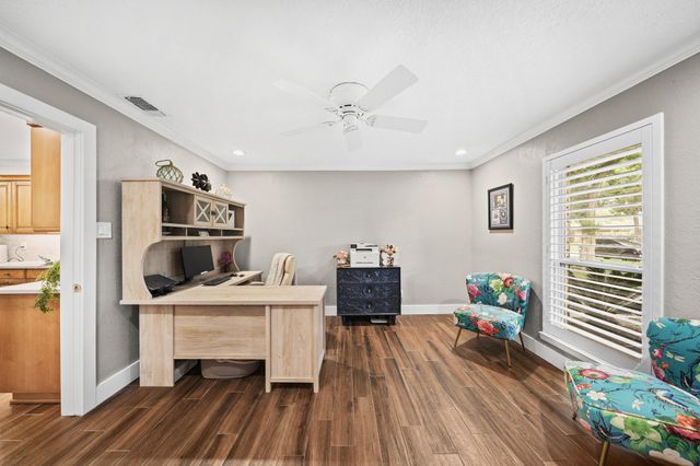 330 Bayou View Drive, Seabrook, TX 77586