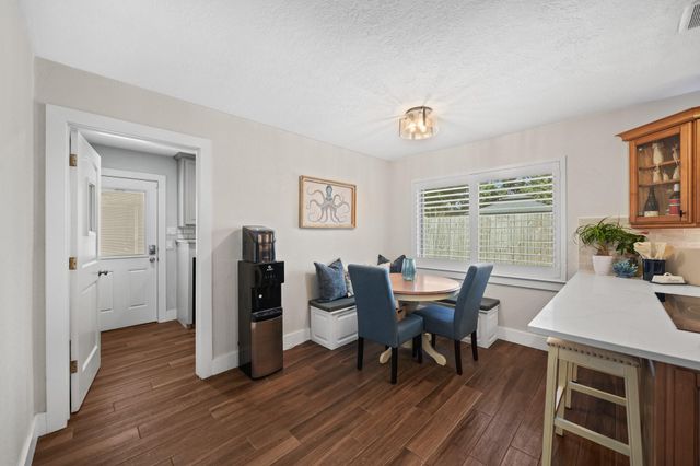 330 Bayou View Drive, Seabrook, TX 77586