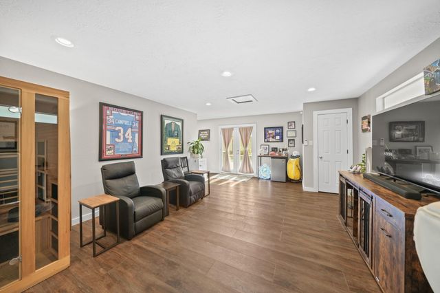330 Bayou View Drive, Seabrook, TX 77586