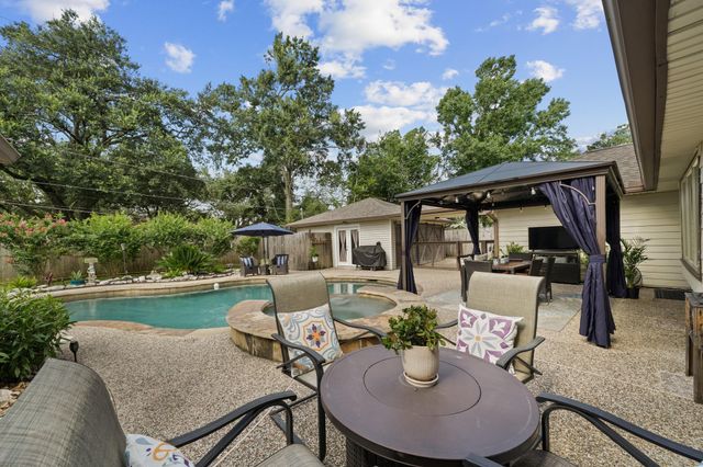 330 Bayou View Drive, Seabrook, TX 77586