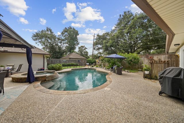 330 Bayou View Drive, Seabrook, TX 77586