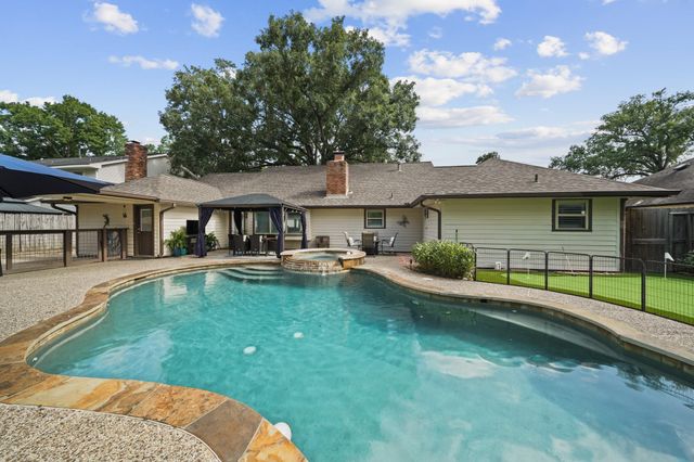 330 Bayou View Drive, Seabrook, TX 77586