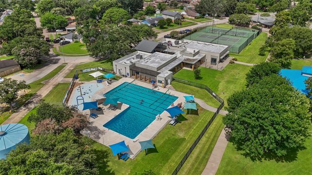 330 Bayou View Drive, Seabrook, TX 77586