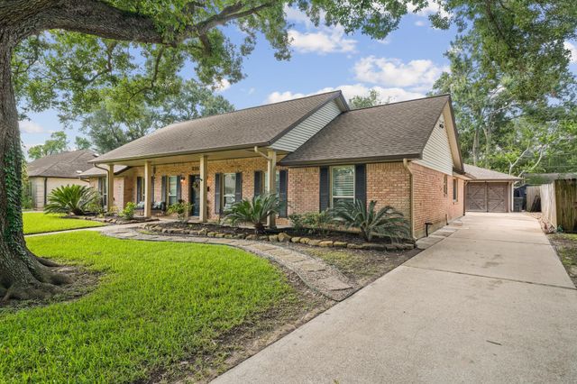 330 Bayou View Drive, Seabrook, TX 77586