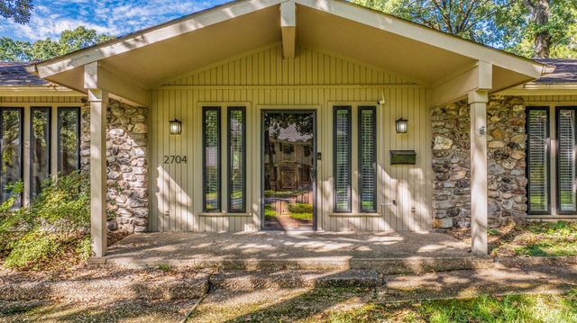 2704 Wentwood Valley Drive, Little Rock, AR 72212