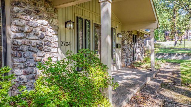 2704 Wentwood Valley Drive, Little Rock, AR 72212