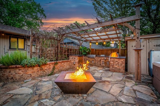 2704 Wentwood Valley Drive, Little Rock, AR 72212