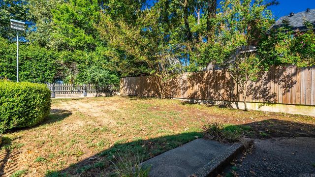 2704 Wentwood Valley Drive, Little Rock, AR 72212