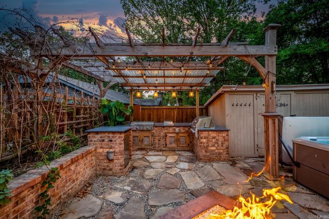 2704 Wentwood Valley Drive, Little Rock, AR 72212