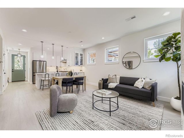 4640 W 39th Avenue, Denver, CO 80212