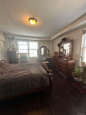 97-07 63 Road 6H, Rego Park, NY 11374